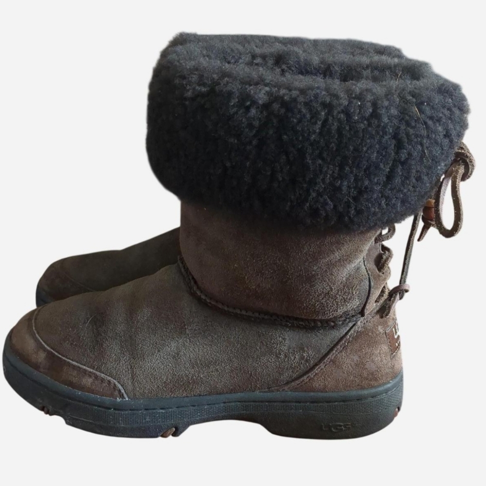UGG Ultimate Brown Suede Leather Boots Sheepskin Lined Size W8